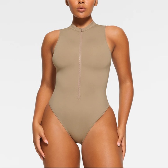 SKIMS Zip Front Sleeveless One-piece Swim sz.4X Marble - Picture 6 of 6